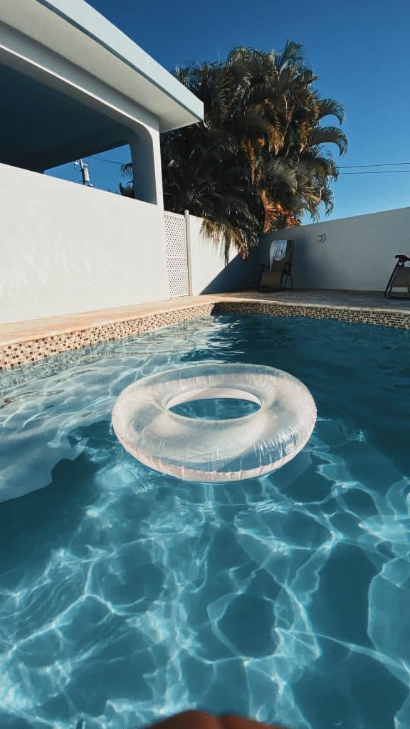 Read more about the article Pool Fence Design: Balancing Style and Security